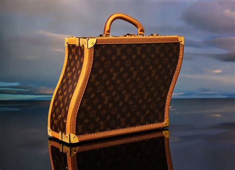 louis vuitton ring trunk|Louis Vuitton luxury trunk.